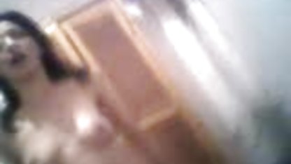 Menari telanjang gadis Cina seks dengan pacarnya di rumah video full movie bokep