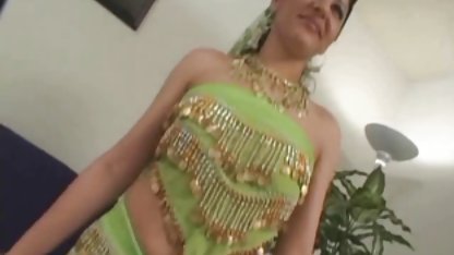 Der Macht 4 tanpa bokep tarzan full kematian